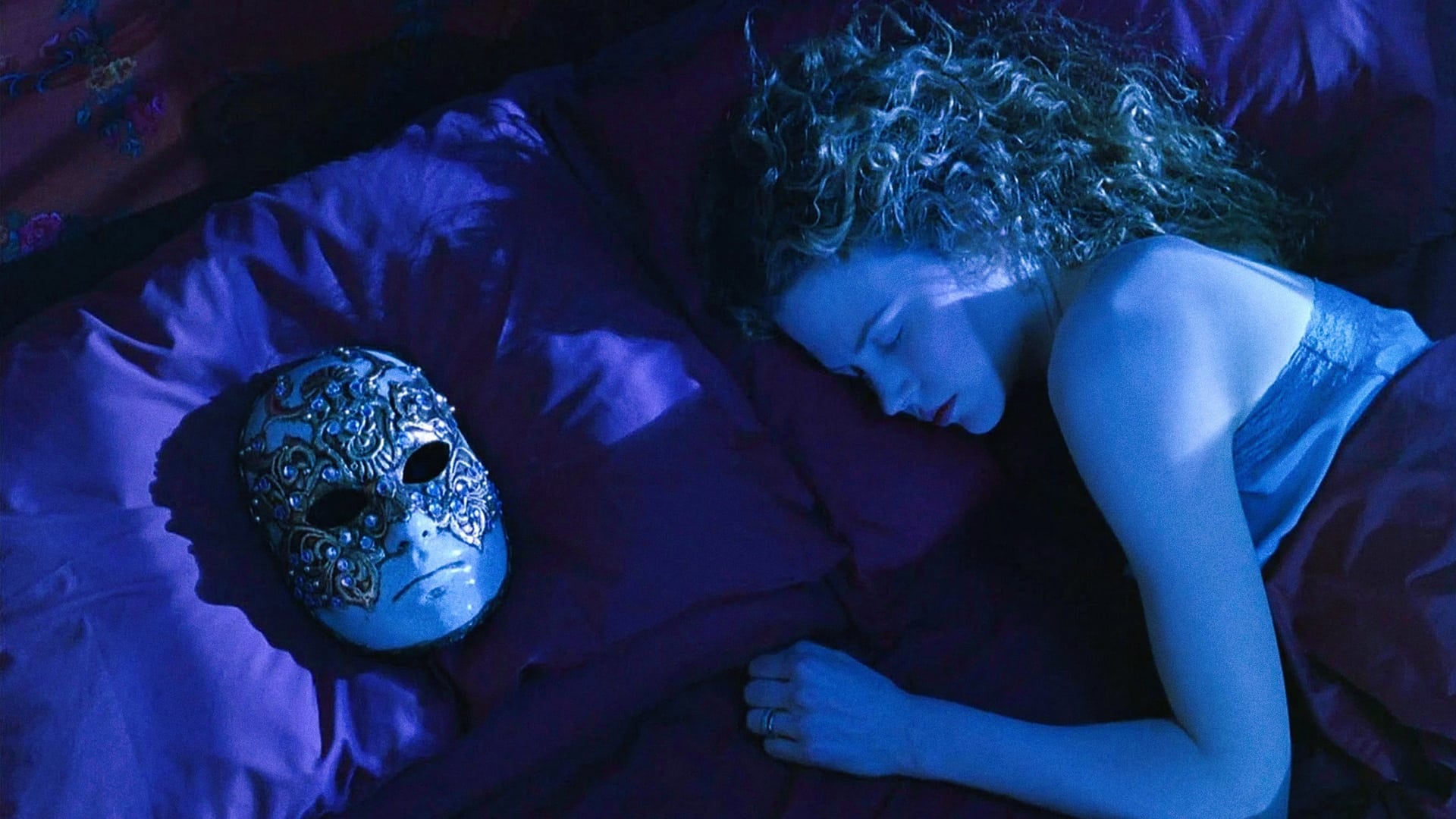 Eyes Wide Shut: A dreamlike mystery that evokes curiosity